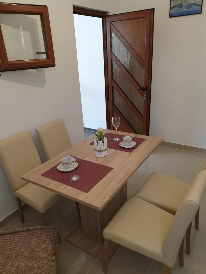 Apartament Vito Starigrad Paklenica Zewnętrze zdjęcie