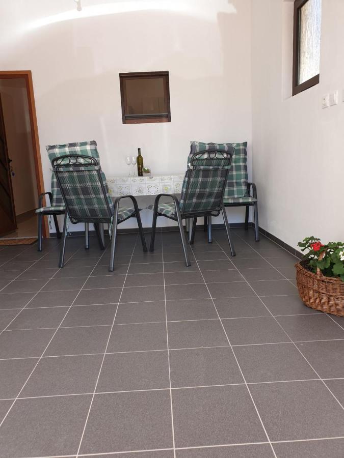 Apartament Vito Starigrad Paklenica Zewnętrze zdjęcie